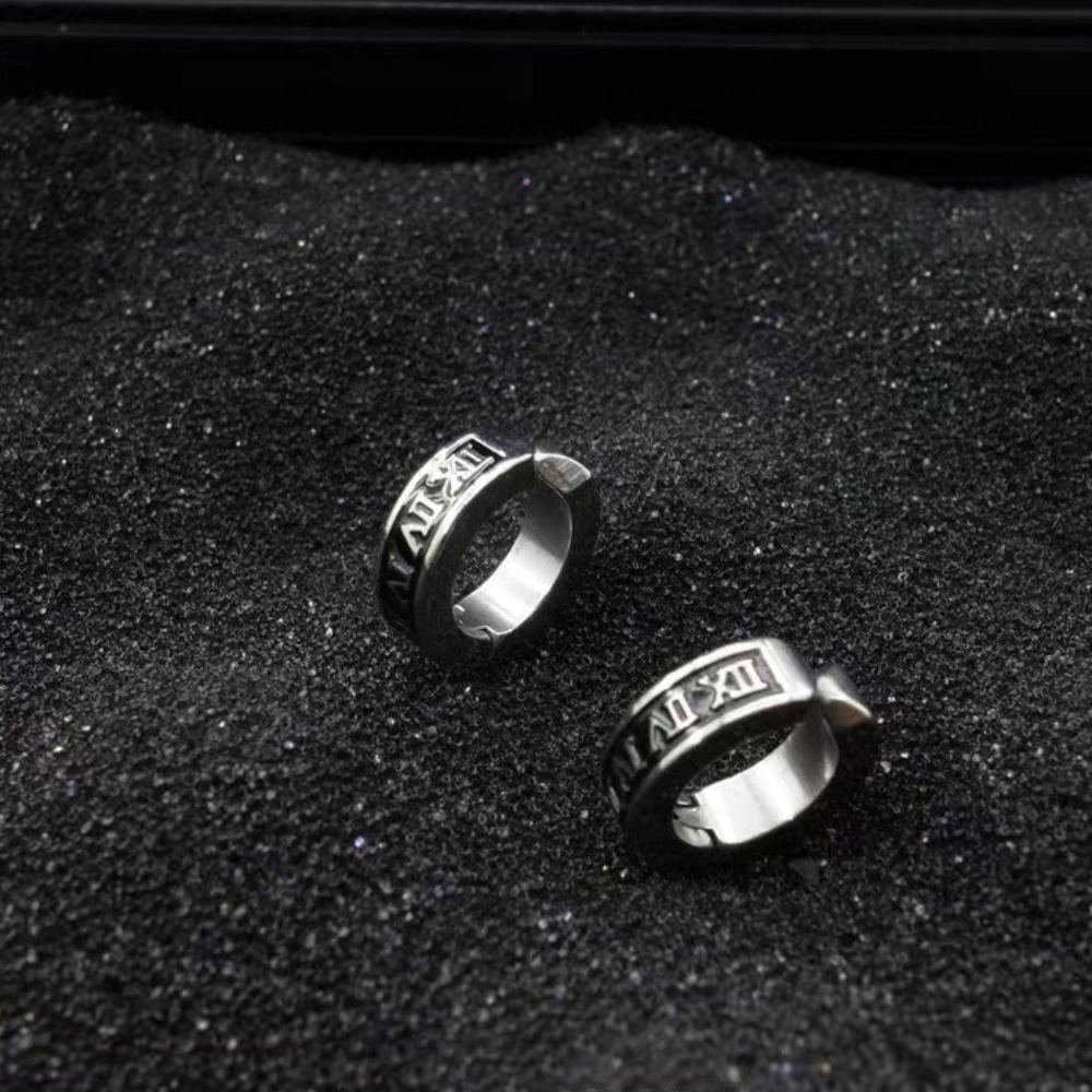 1pair Retro Roman Numeral Ear  - Men Accessories Look ulasan dan harga