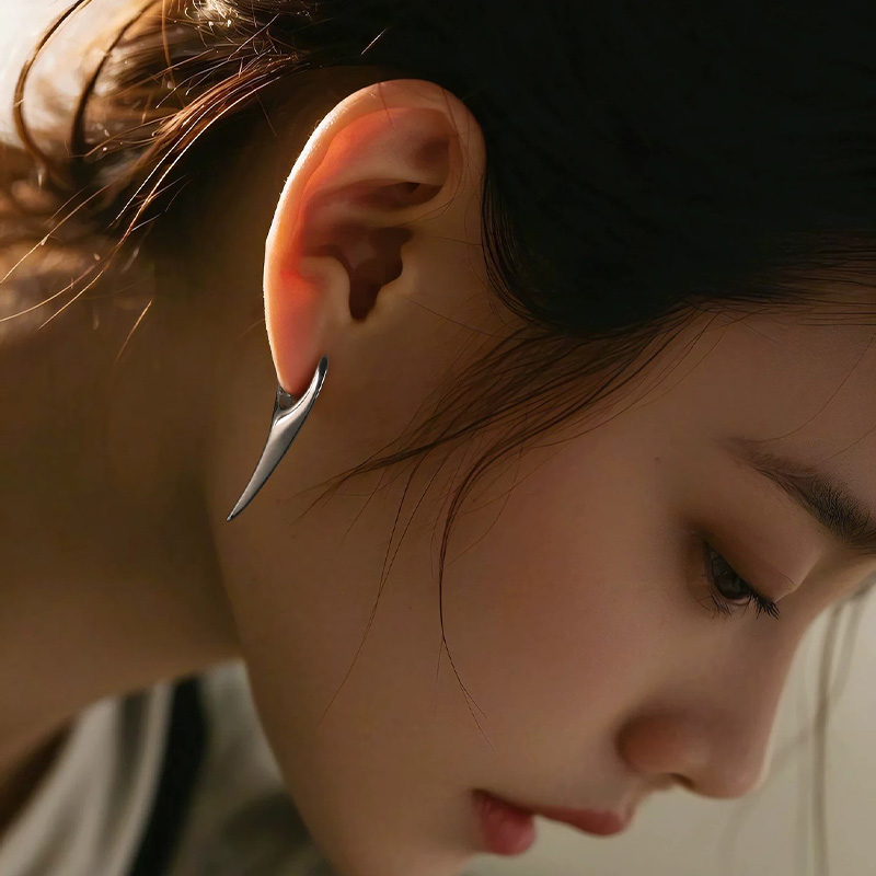 Curved Spike Ear Hoops, Jewelr - Men Accessories Look ulasan dan harga