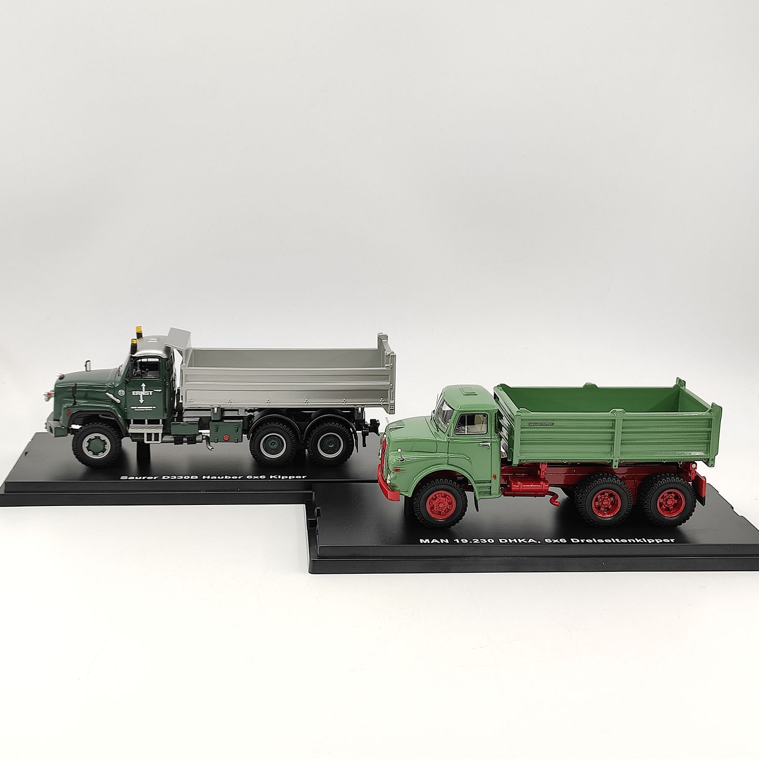 Golden Oldies 1:50 Scale Saure - Men Accessories Collection ulasan dan harga